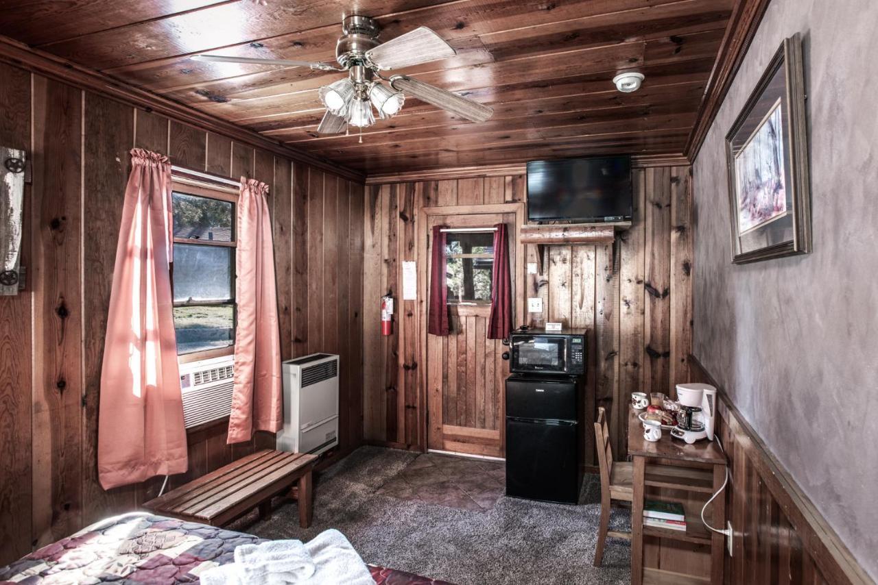Apache Village 7, Queen Bed, Midtown, Sleeps 2 Ruidoso Eksteriør billede